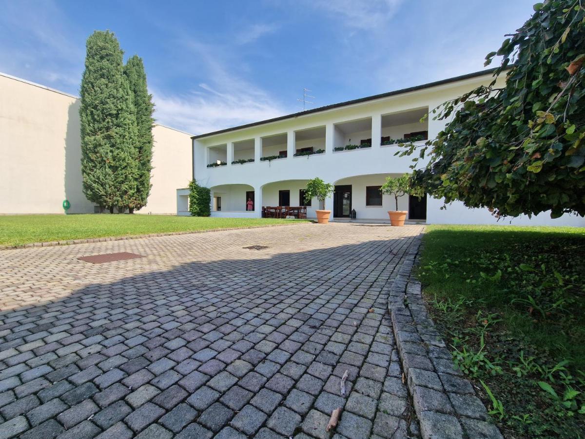 B&B Borgo Tesis スピリンベルゴ エクステリア 写真